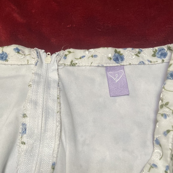 Windsor Blue Forget-me-not Skirt - Picture 3 of 7